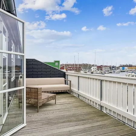 Beautiful With Sea View In Oer Maritime Ferieby